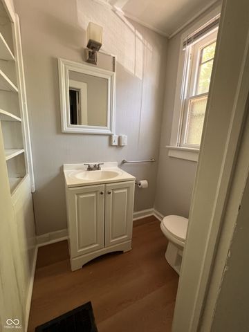 625 Woodruff Place Middle Drive, Indianapolis, IN 46201