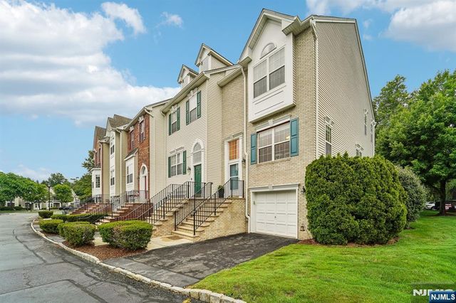 301 Cambridge Drive, Butler Borough, NJ 07405