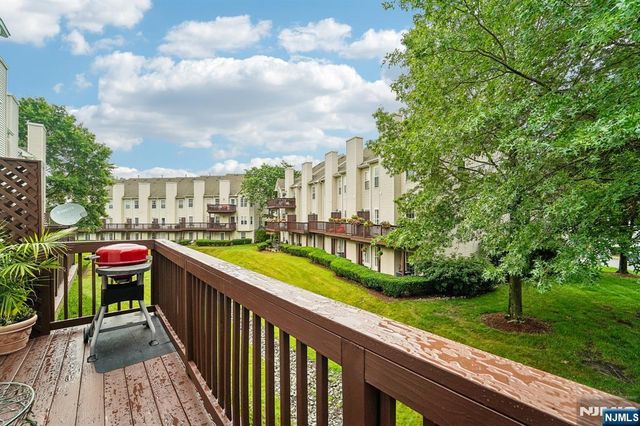 301 Cambridge Drive, Butler Borough, NJ 07405