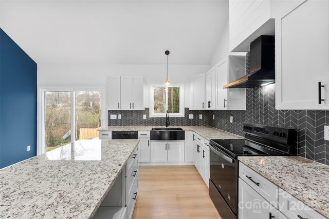 516 N Mulberry Street, Cherryville, NC 28021