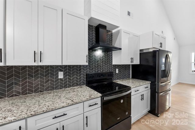 516 N Mulberry Street, Cherryville, NC 28021