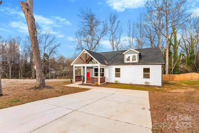 516 N Mulberry Street, Cherryville, NC 28021
