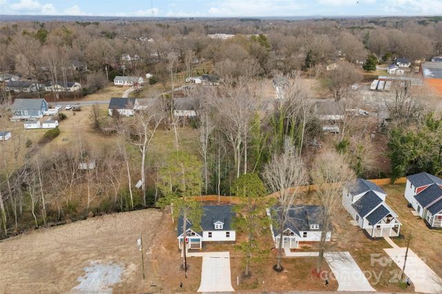 516 N Mulberry Street, Cherryville, NC 28021