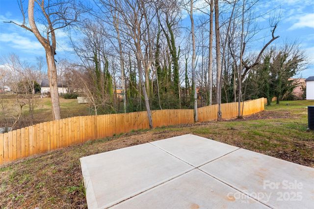 516 N Mulberry Street, Cherryville, NC 28021