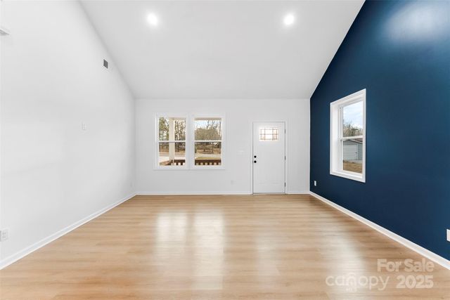 516 N Mulberry Street, Cherryville, NC 28021