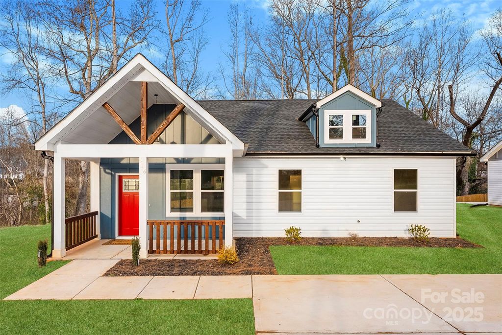 516 N Mulberry Street, Cherryville, NC 28021