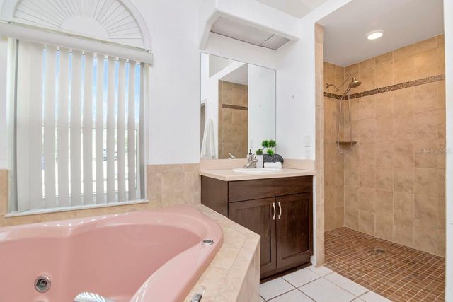 835 CHRISTINA CIRCLE, Oldsmar, FL 34677