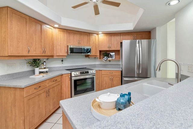 835 CHRISTINA CIRCLE, Oldsmar, FL 34677