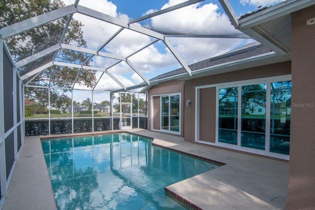 835 CHRISTINA CIRCLE, Oldsmar, FL 34677