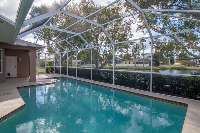 835 CHRISTINA CIRCLE, Oldsmar, FL 34677