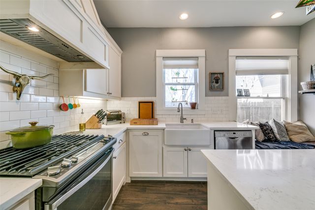 341 S Edgefield Avenue, Dallas, TX 75208