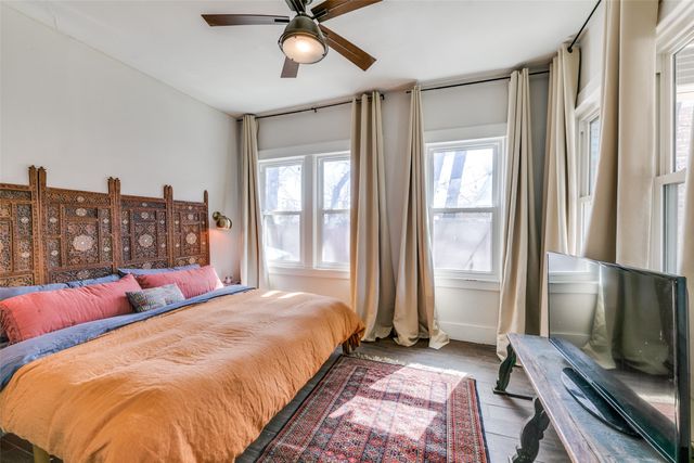 341 S Edgefield Avenue, Dallas, TX 75208