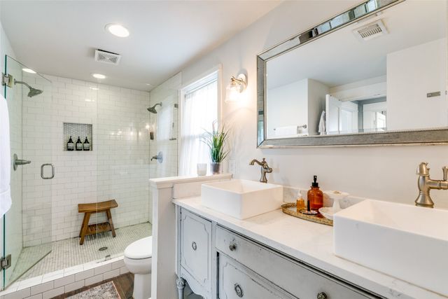 341 S Edgefield Avenue, Dallas, TX 75208
