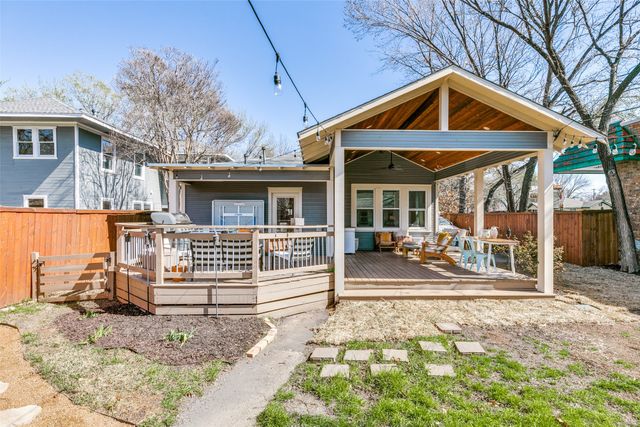 341 S Edgefield Avenue, Dallas, TX 75208