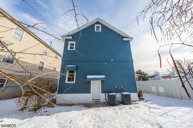 811 Jackson Ave, Linden City, NJ 07036