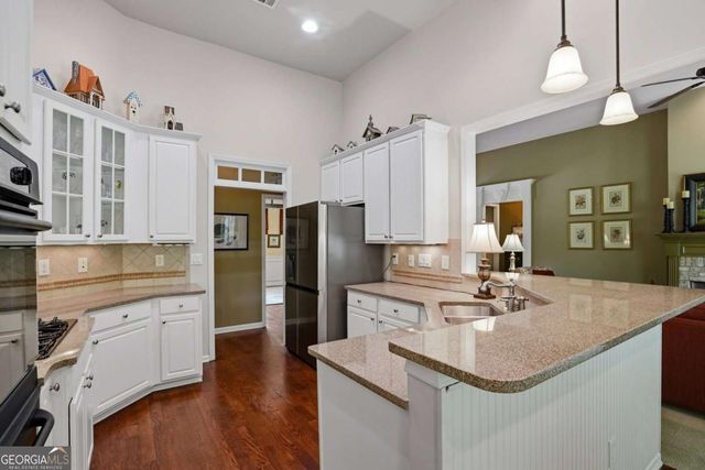 7422 Brookstone Circle, Flowery Branch, GA 30542