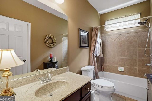 7422 Brookstone Circle, Flowery Branch, GA 30542