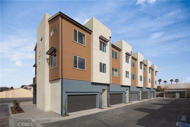 11702 Arkansas Street D, Artesia, CA 90701