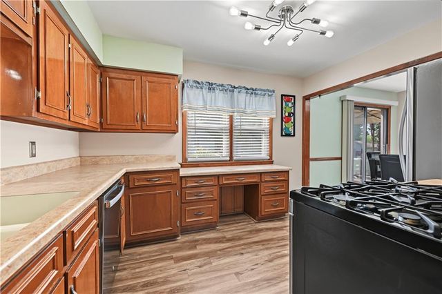14115 W 93rd Street, Lenexa, KS 66215