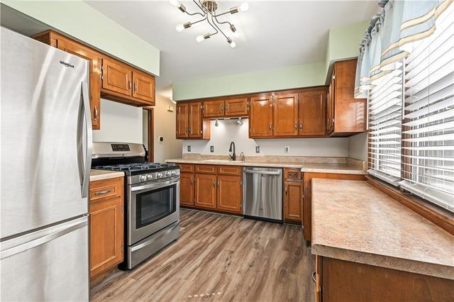 14115 W 93rd Street, Lenexa, KS 66215