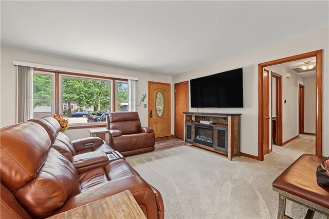 14115 W 93rd Street, Lenexa, KS 66215