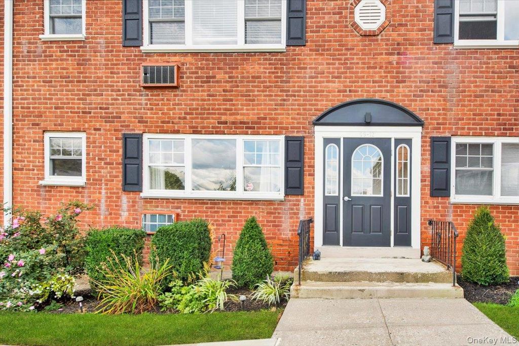 1879 Crompond Road G-10, Peekskill, NY 10566