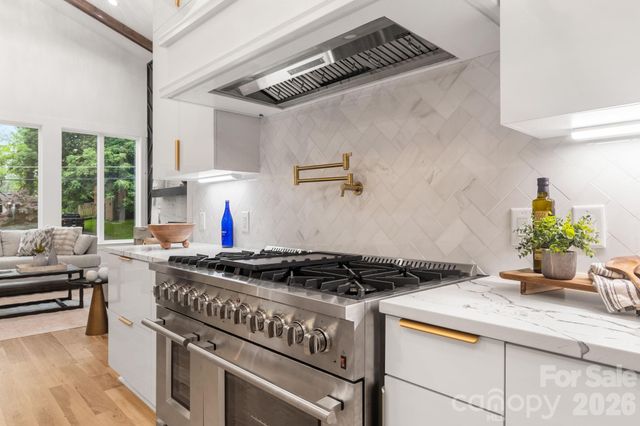 809 Crater Street, Charlotte, NC 28205