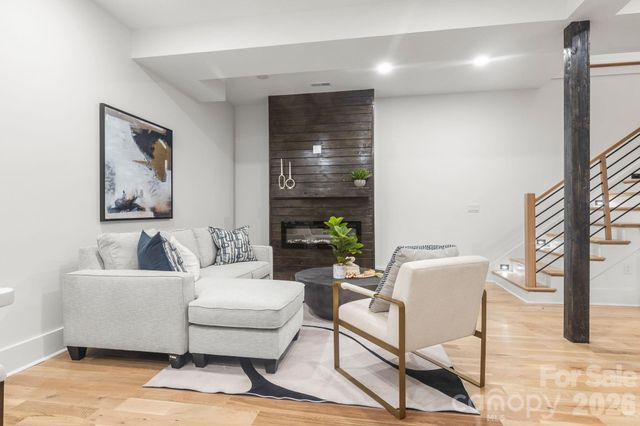 809 Crater Street, Charlotte, NC 28205