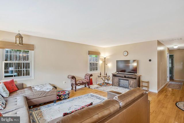 3900 CHAPEL FORGE DR, Bowie, MD 20715