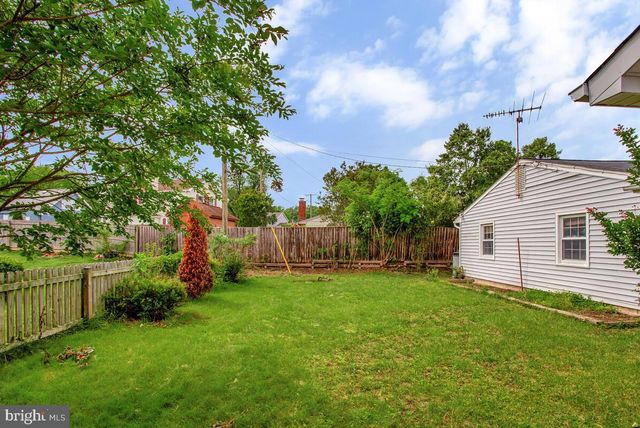 3900 CHAPEL FORGE DR, Bowie, MD 20715