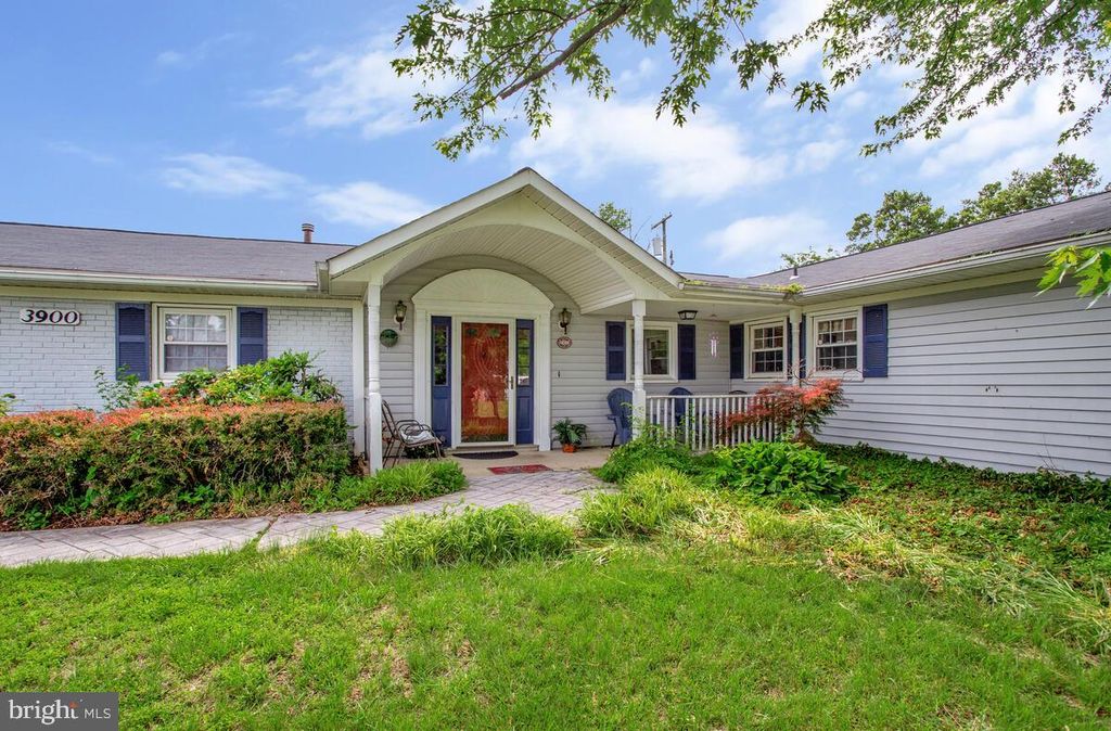 3900 CHAPEL FORGE DR, Bowie, MD 20715