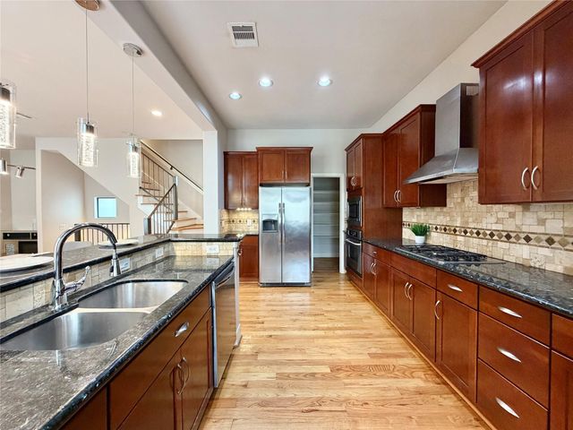 1910 Woodbury Street, Houston, TX 77030