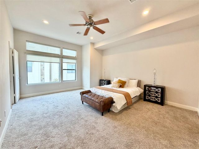 1910 Woodbury Street, Houston, TX 77030
