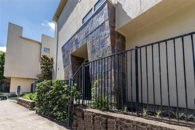 1910 Woodbury Street, Houston, TX 77030