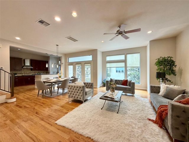1910 Woodbury Street, Houston, TX 77030