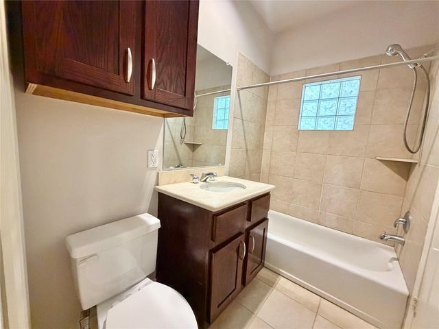 1910 Woodbury Street, Houston, TX 77030