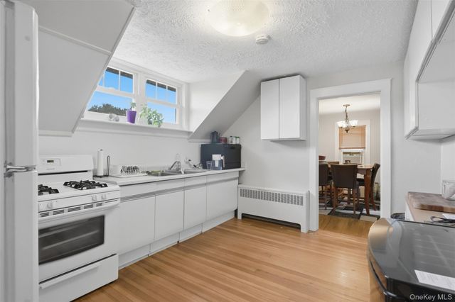 60 W Center Street, Beacon, NY 12508