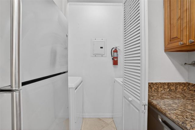 4364 S KIRKMAN ROAD 307, Orlando, FL 32811