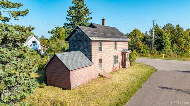 57225 Third Street, Calumet, MI 49913