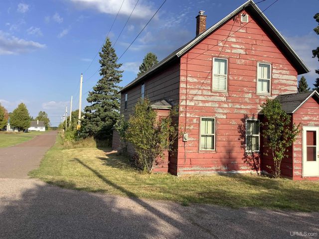 57225 Third Street, Calumet, MI 49913