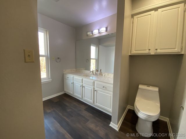 9107 S 69th East Place, Tulsa, OK 74133