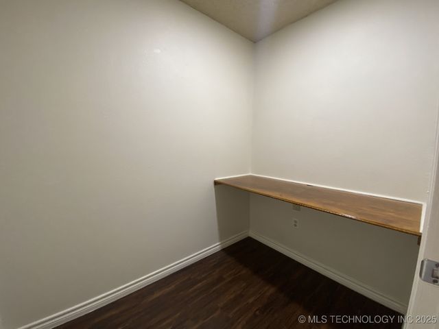 9107 S 69th East Place, Tulsa, OK 74133