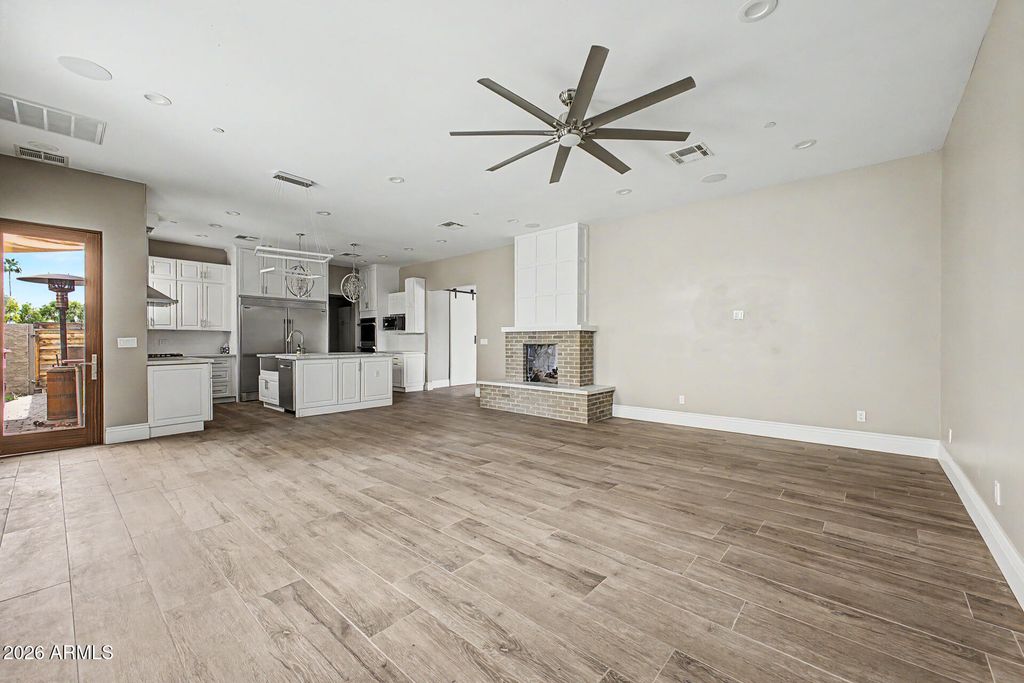 Image 14 of property listing at 7309 E ROVEY Avenue, Scottsdale, AZ 85250