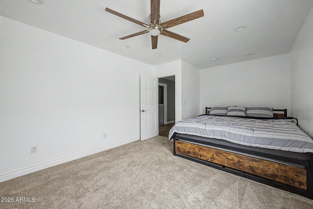 Image 22 of property listing at 7309 E ROVEY Avenue, Scottsdale, AZ 85250