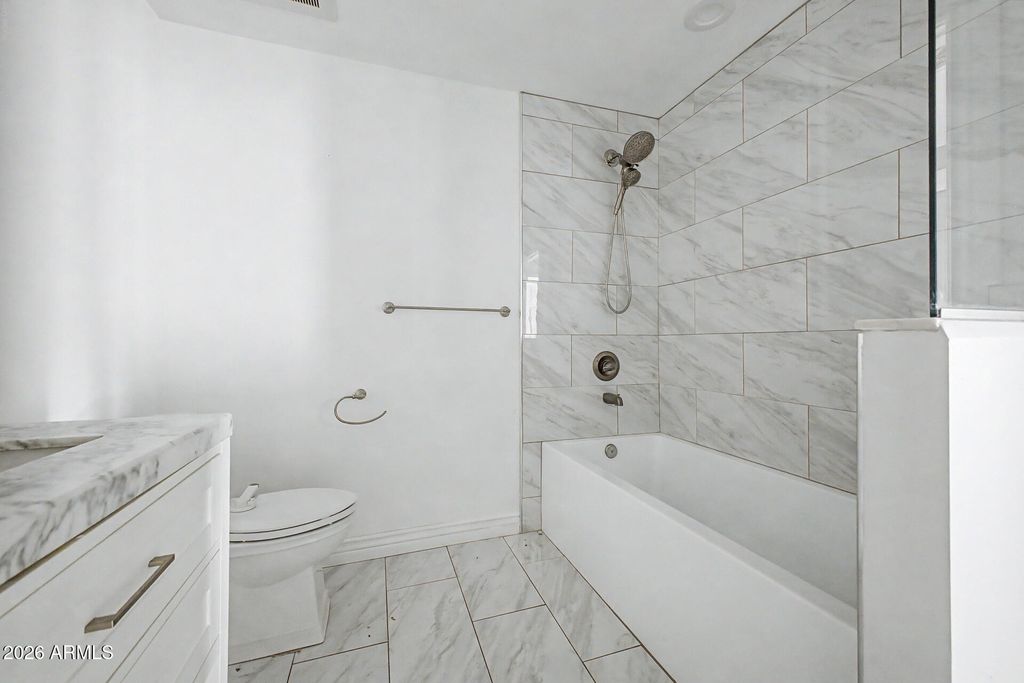 Image 24 of property listing at 7309 E ROVEY Avenue, Scottsdale, AZ 85250