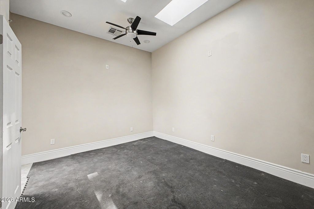 Image 29 of property listing at 7309 E ROVEY Avenue, Scottsdale, AZ 85250