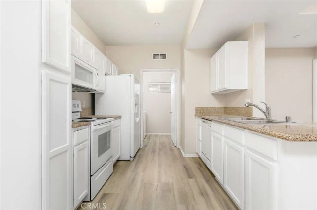 41410 Juniper Street 1721, Murrieta, CA 92562