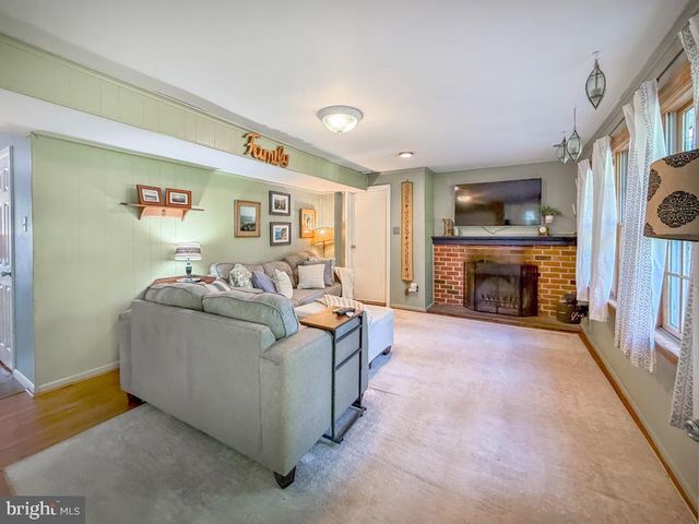 385 SALY RD, Yardley, PA 19067