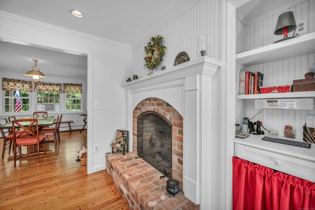 69 Northford Road, Wallingford, CT 06492
