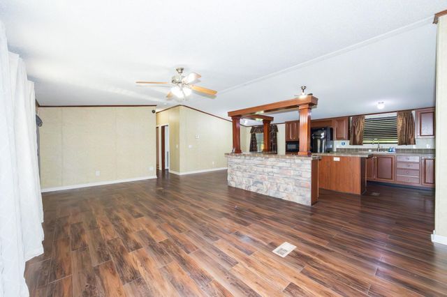 199 Myrtle Dr, Lockport, LA 70374